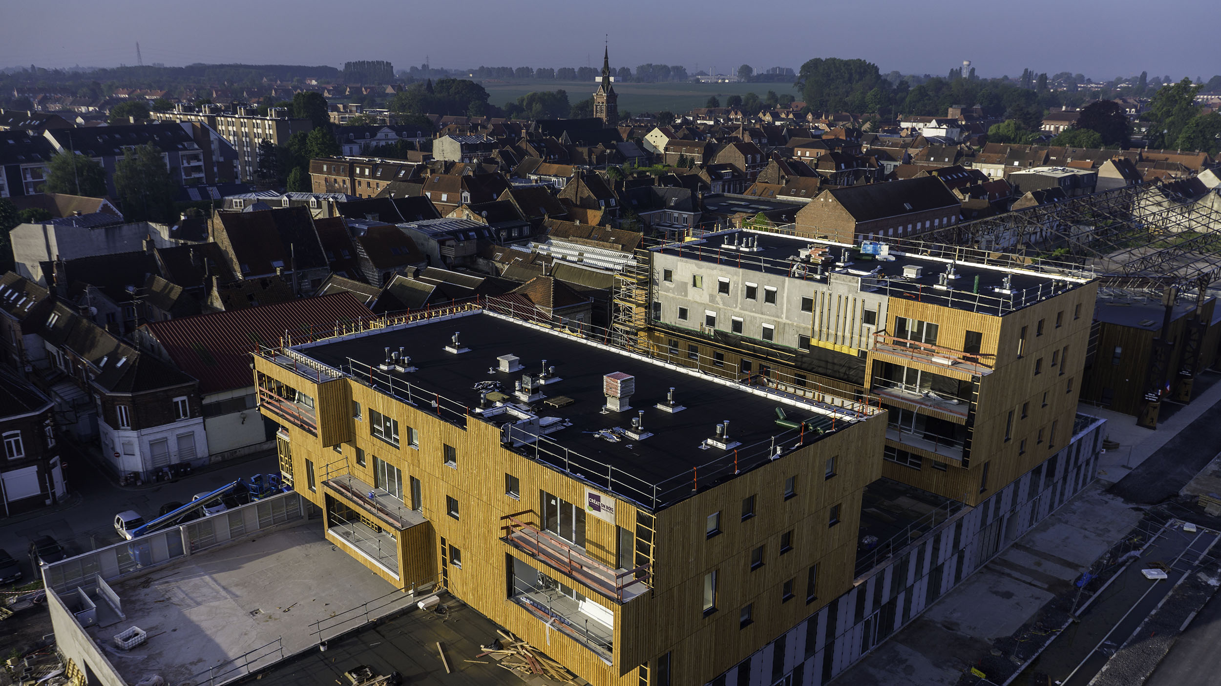 Immeuble bois vu par drone dans la région de Lille 59