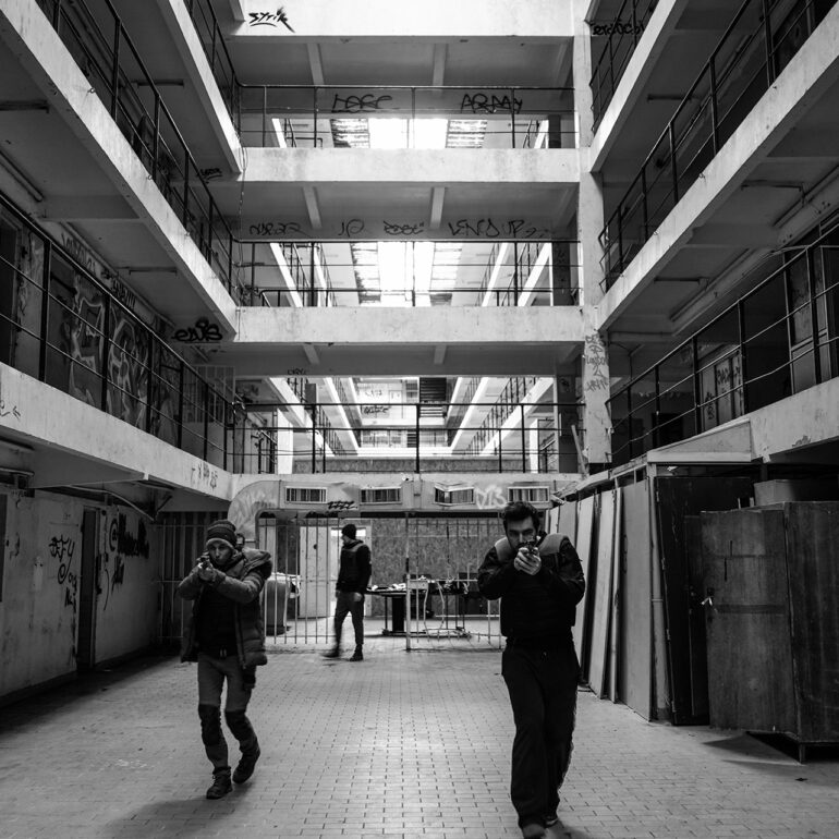 Photo stage artiste dans les lieux abandonnés