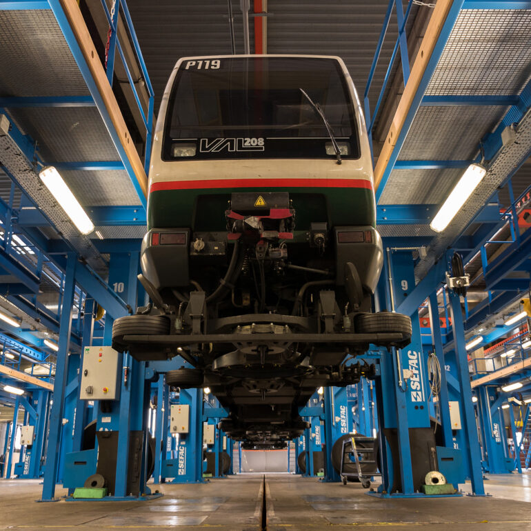 Reportage photos - Atelier maintenance du métro de Lille